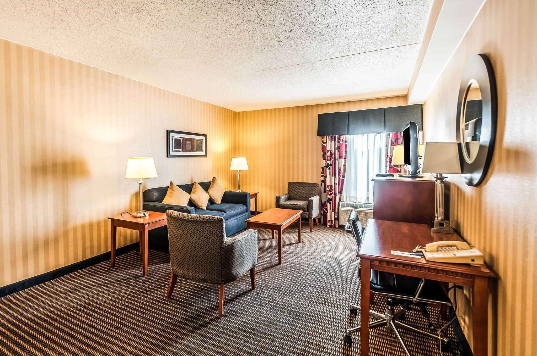 Comfort Inn & Suites Alexandria West Zewnętrze zdjęcie
