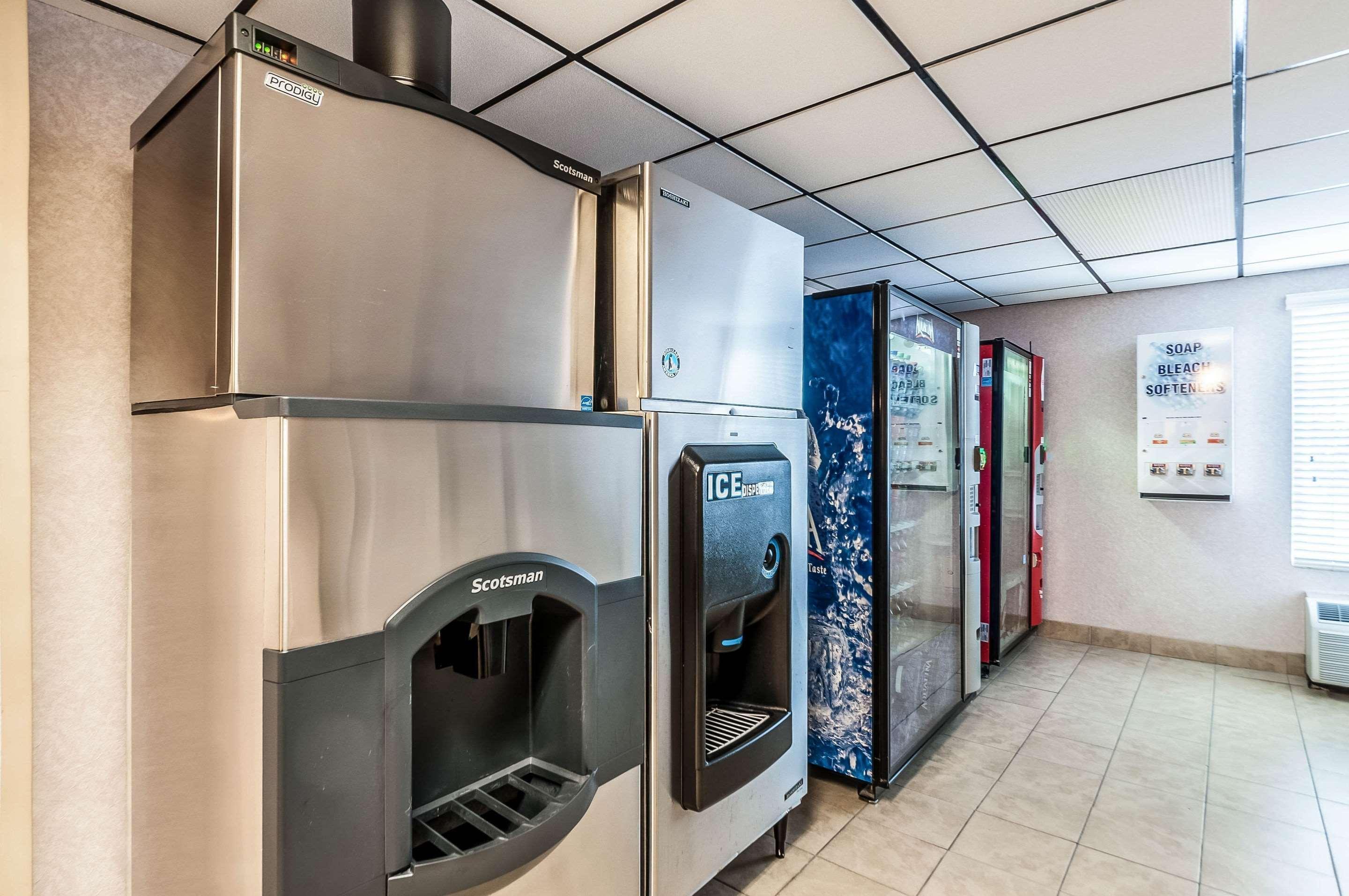 Comfort Inn & Suites Alexandria West Zewnętrze zdjęcie