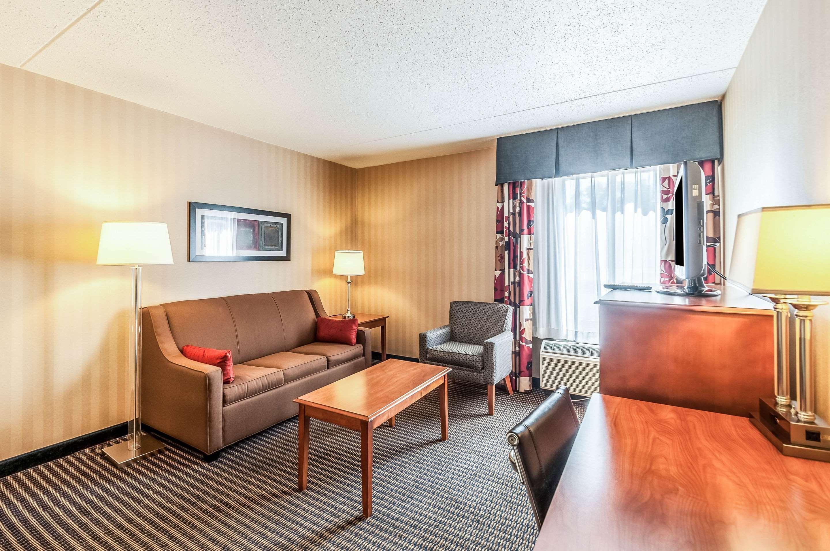 Comfort Inn & Suites Alexandria West Zewnętrze zdjęcie