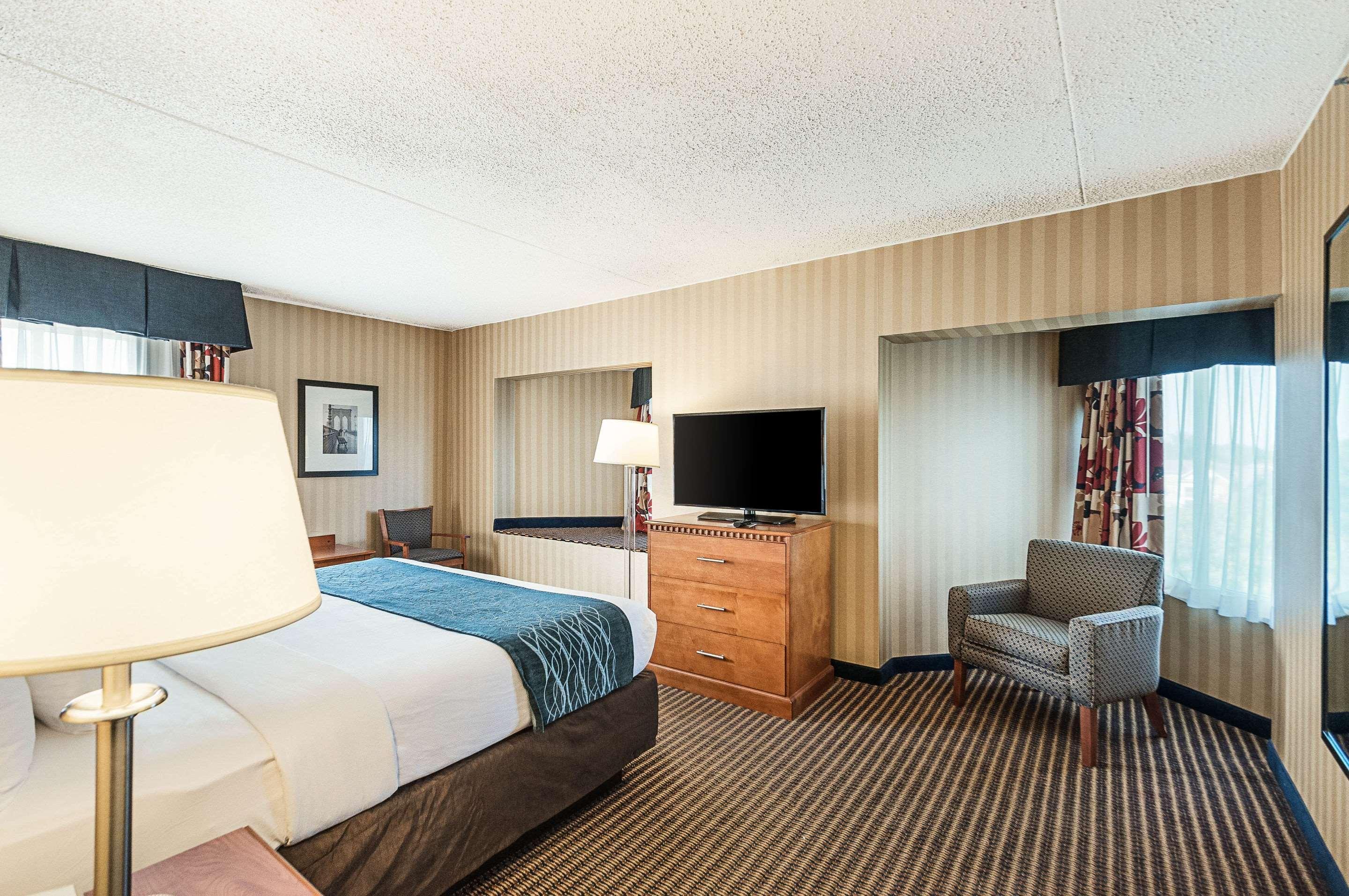 Comfort Inn & Suites Alexandria West Zewnętrze zdjęcie