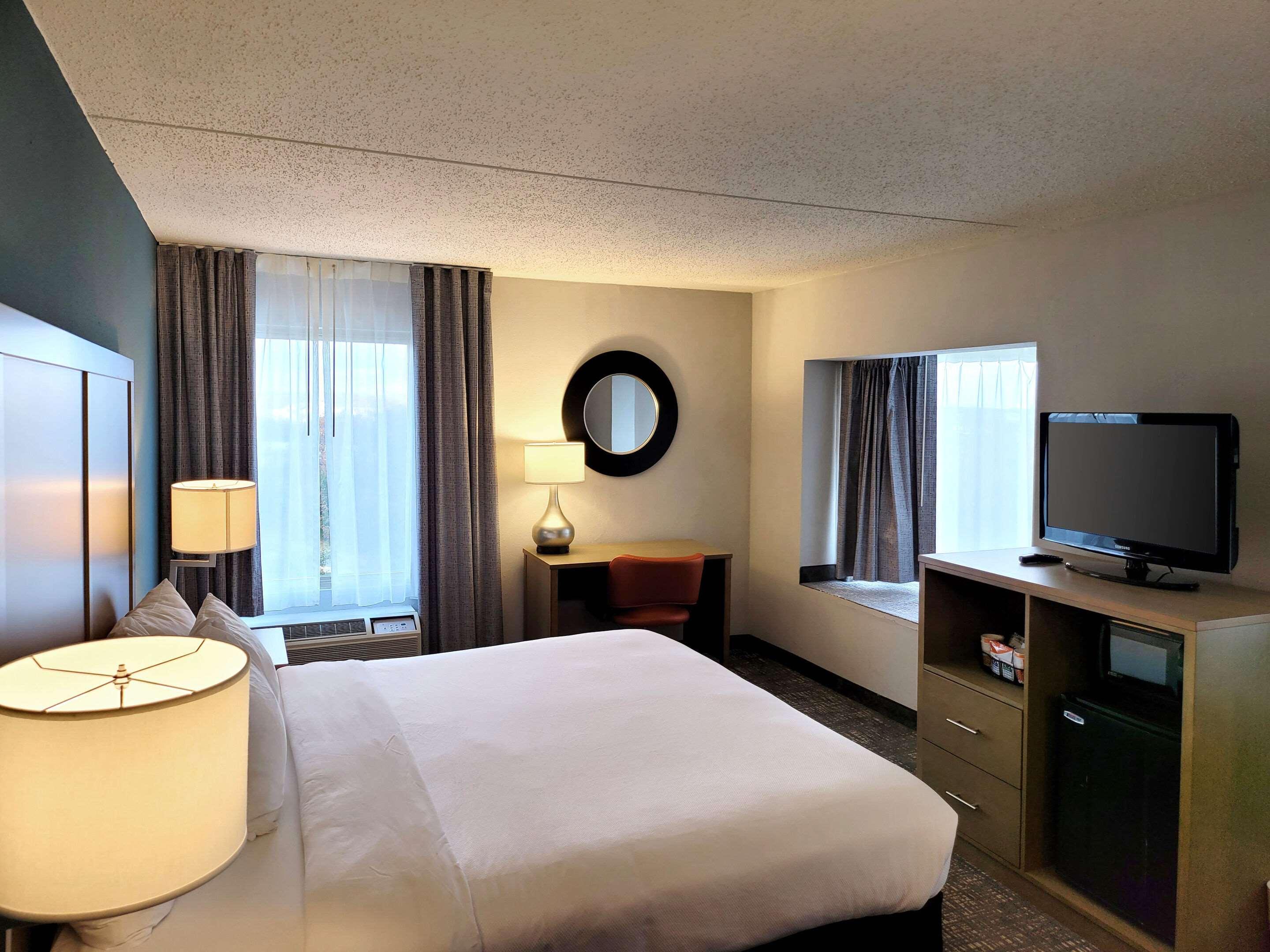 Comfort Inn & Suites Alexandria West Zewnętrze zdjęcie
